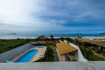 Cobertura Duplex 225m² frente total al mar